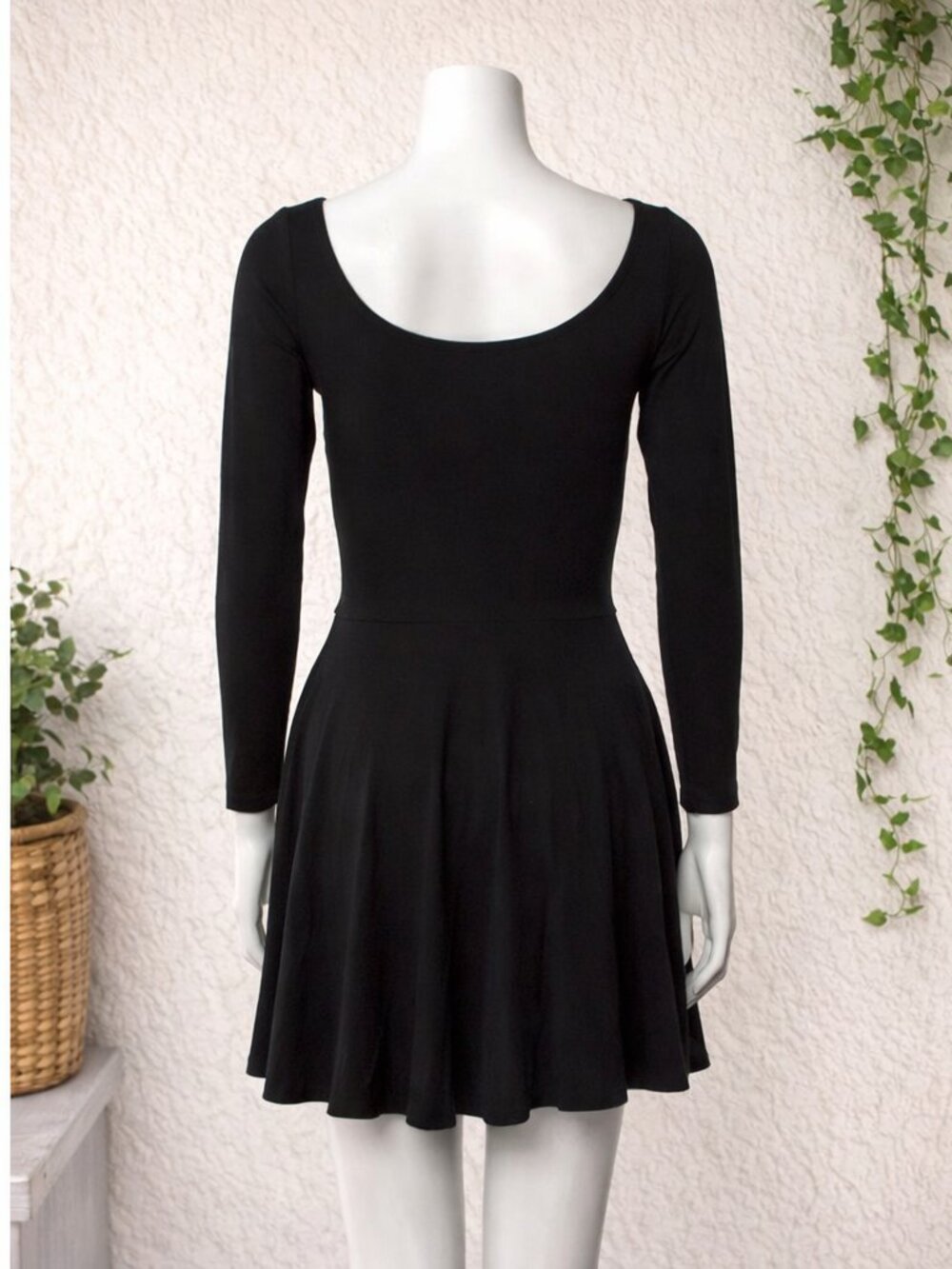 Reformation Black Fit & Flare Mini Dress XS Long Sleeve Scoop Neck Stretch Skate - Picture 2 of 6